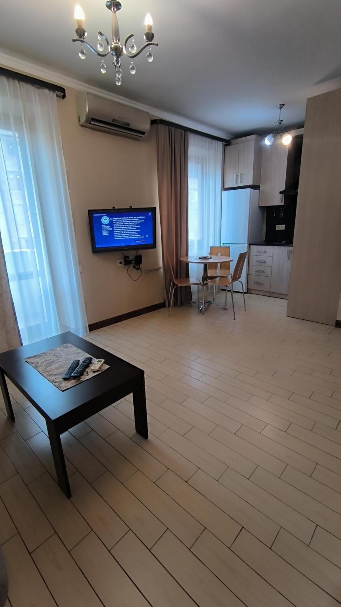 Studioapart In Downtown יירבאן מראה חיצוני תמונה