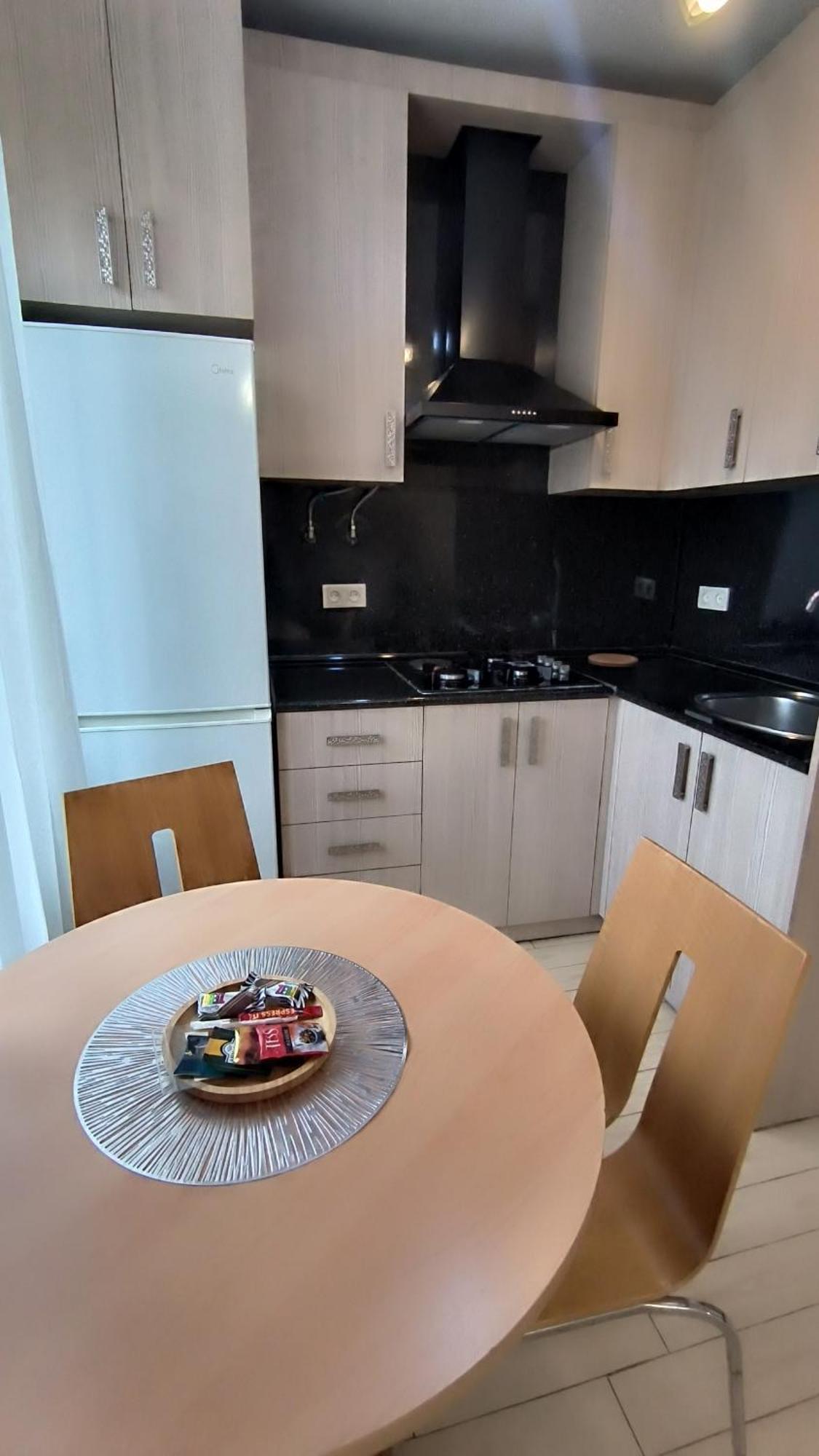 Studioapart In Downtown יירבאן מראה חיצוני תמונה